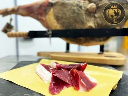 Prosciutto Crudo di Maiale di Cinta Senese DOP - 24 mesi - AFFETTATO (200g) - immagine 2